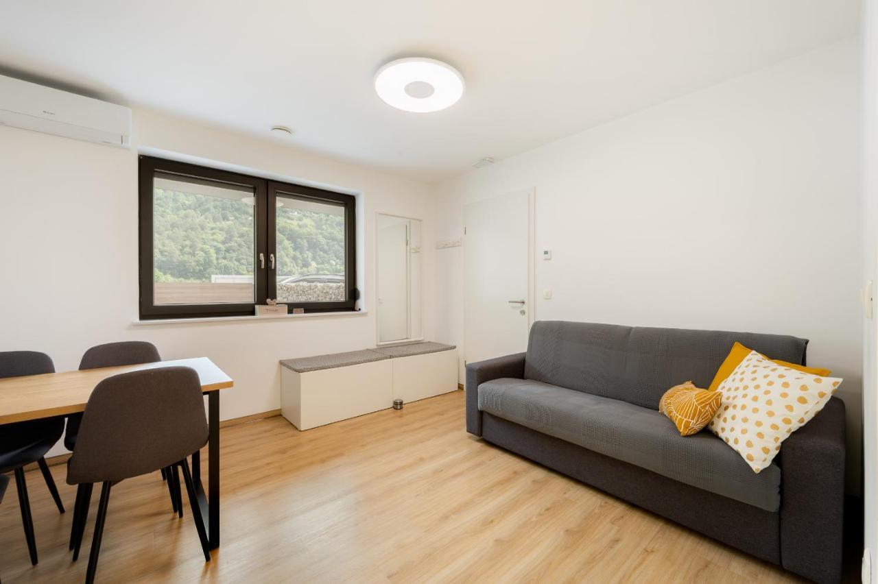Apartments Gros Radece Exterior photo